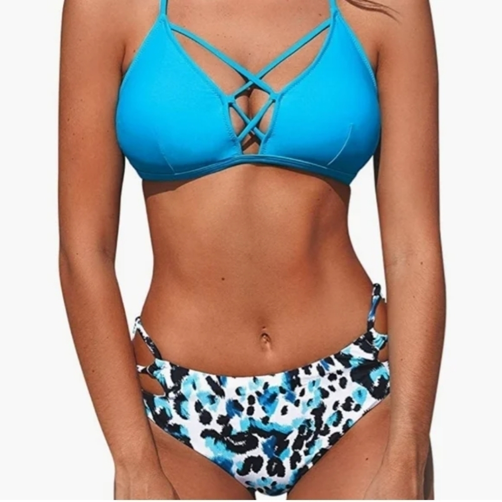 New With Tags Cupshe Blue and leopard lace up Crisscross Bikini Size Large